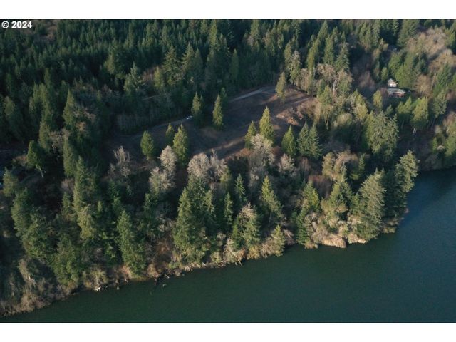 26 EDGE WATER Dr, Cathlamet, WA 98612