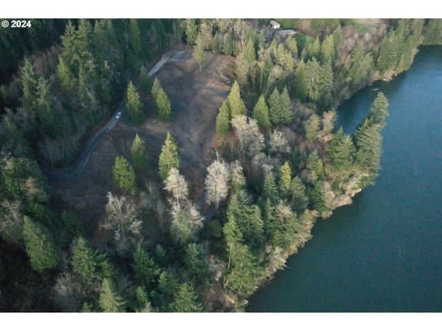 26 EDGE WATER Dr, Cathlamet, WA 98612