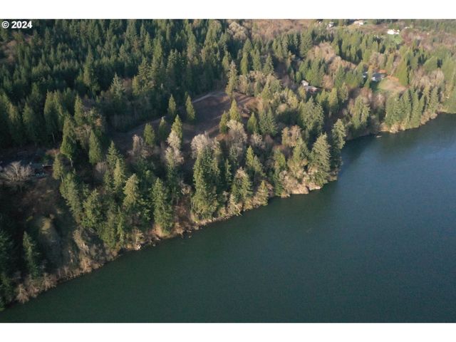 26 EDGE WATER Dr, Cathlamet, WA 98612