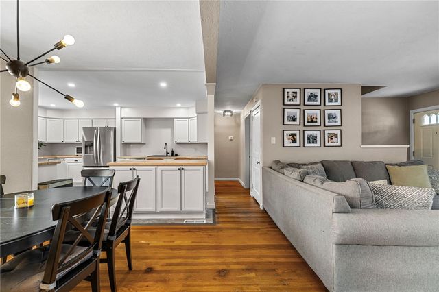 1516 Prospect Road, Baldwin Boro, PA 15227