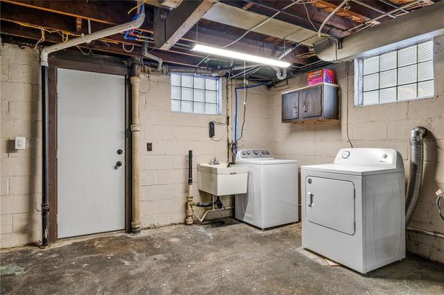 1516 Prospect Road, Baldwin Boro, PA 15227