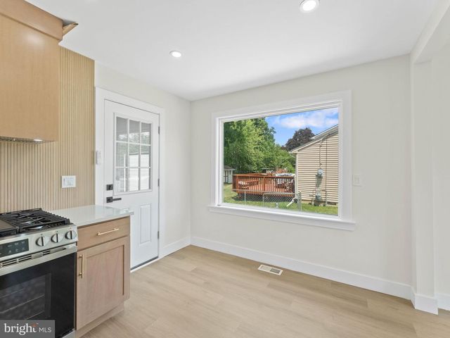 607 W MADISON AVE, Magnolia, NJ 08049