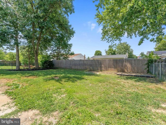 607 W MADISON AVE, Magnolia, NJ 08049