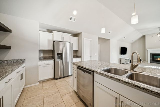 7112 S Kalanchoe Avenue, Broken Arrow, OK 74011