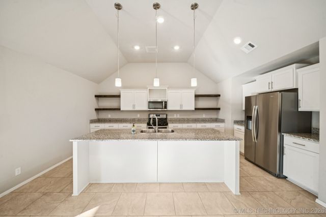 7112 S Kalanchoe Avenue, Broken Arrow, OK 74011