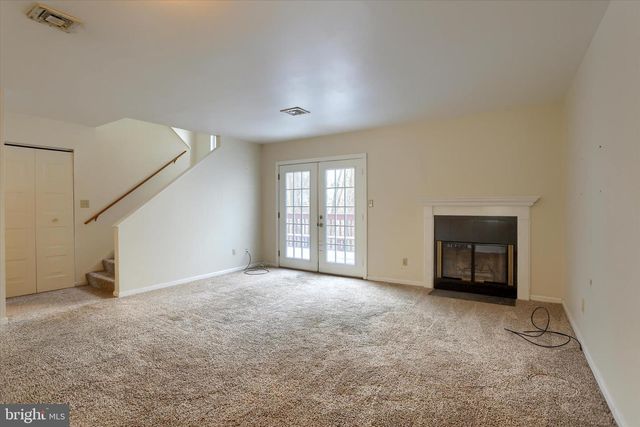 1066 W FOXCROFT DR, Camp Hill, PA 17011