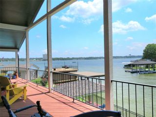 1022 Lake View Drive, Montgomery, TX 77356