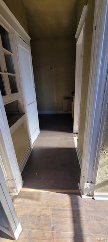 4037 Pleasant Street, St Louis, MO 63107