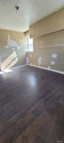 4037 Pleasant Street, St Louis, MO 63107