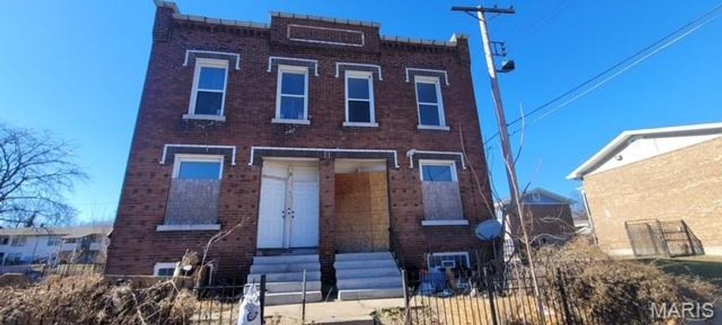 4037 Pleasant Street, St Louis, MO 63107