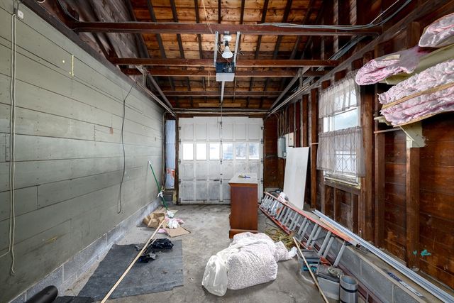 105 Railroad St, Belchertown, MA 01007