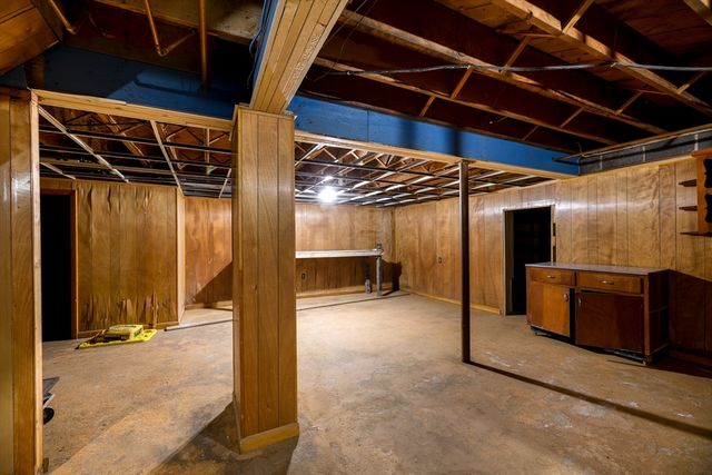 105 Railroad St, Belchertown, MA 01007