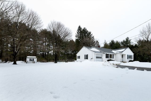 105 Railroad St, Belchertown, MA 01007