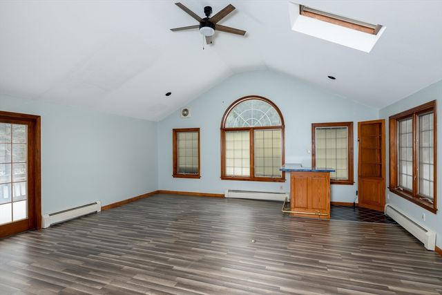 105 Railroad St, Belchertown, MA 01007