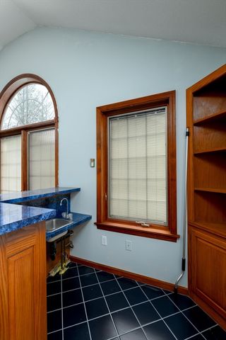 105 Railroad St, Belchertown, MA 01007