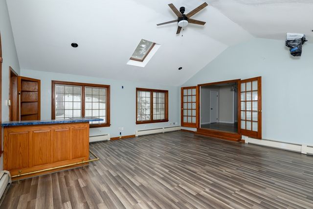 105 Railroad St, Belchertown, MA 01007