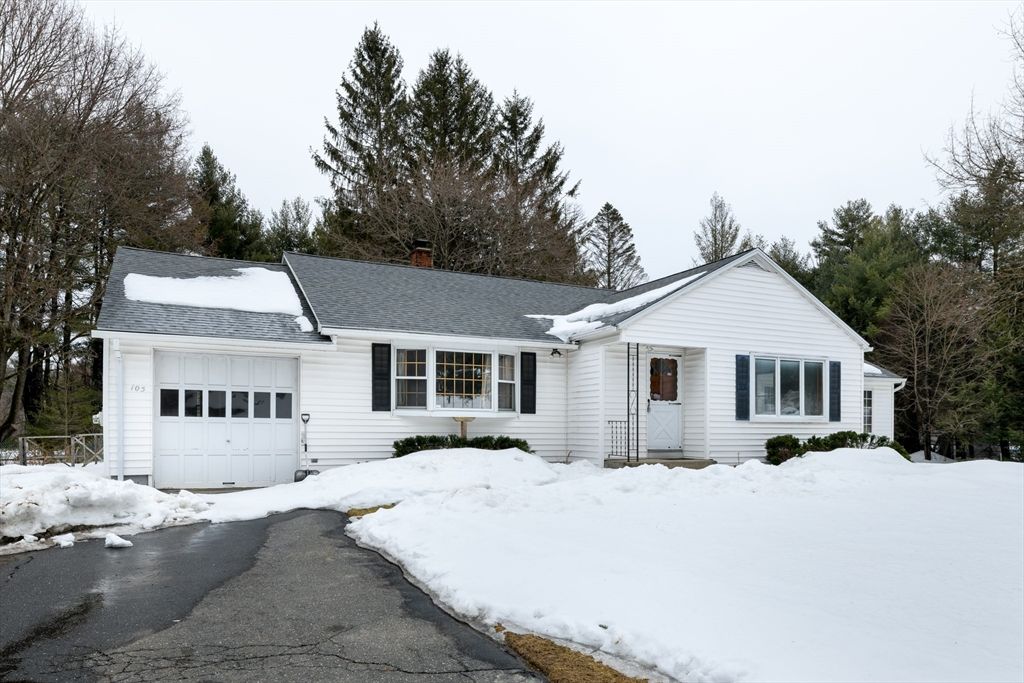105 Railroad St, Belchertown, MA 01007