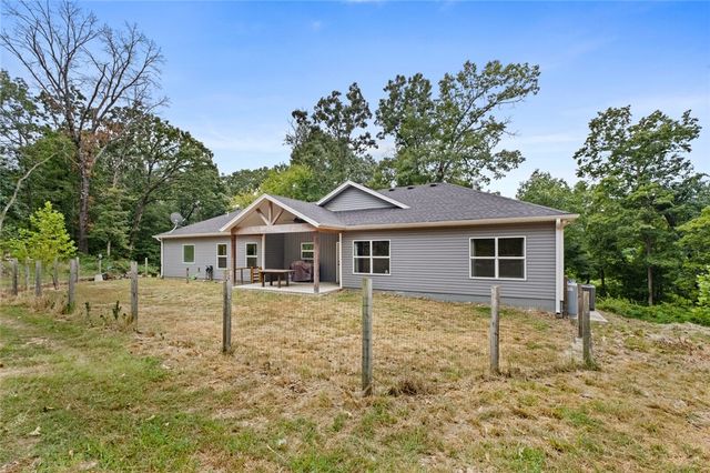 10866 Hodge Lane, Gravette, AR 72736