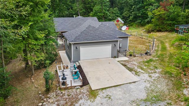 10866 Hodge Lane, Gravette, AR 72736