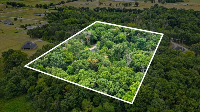 10866 Hodge Lane, Gravette, AR 72736