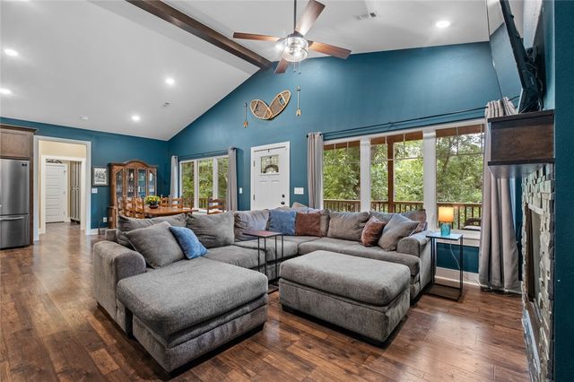 10866 Hodge Lane, Gravette, AR 72736