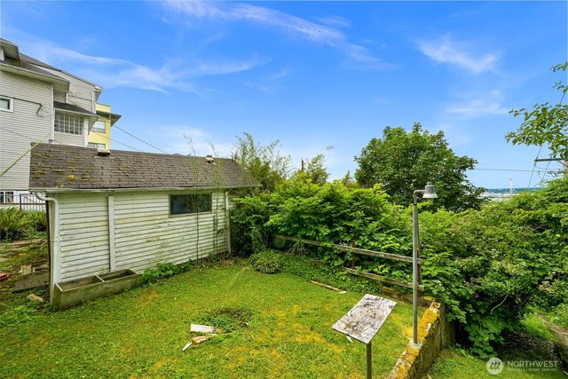 631 N forest Street, Bellingham, WA 98225