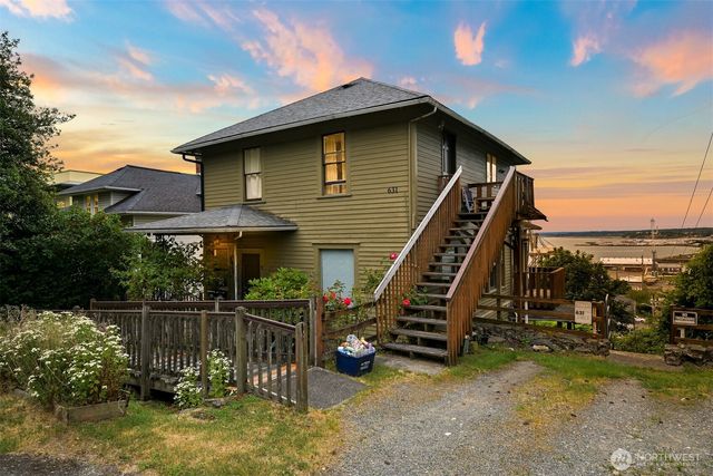 631 N forest Street, Bellingham, WA 98225