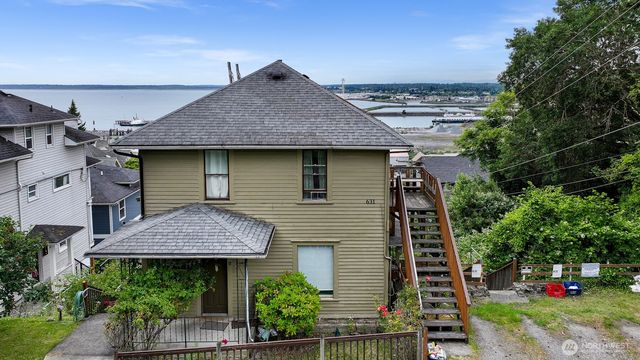 631 N forest Street, Bellingham, WA 98225