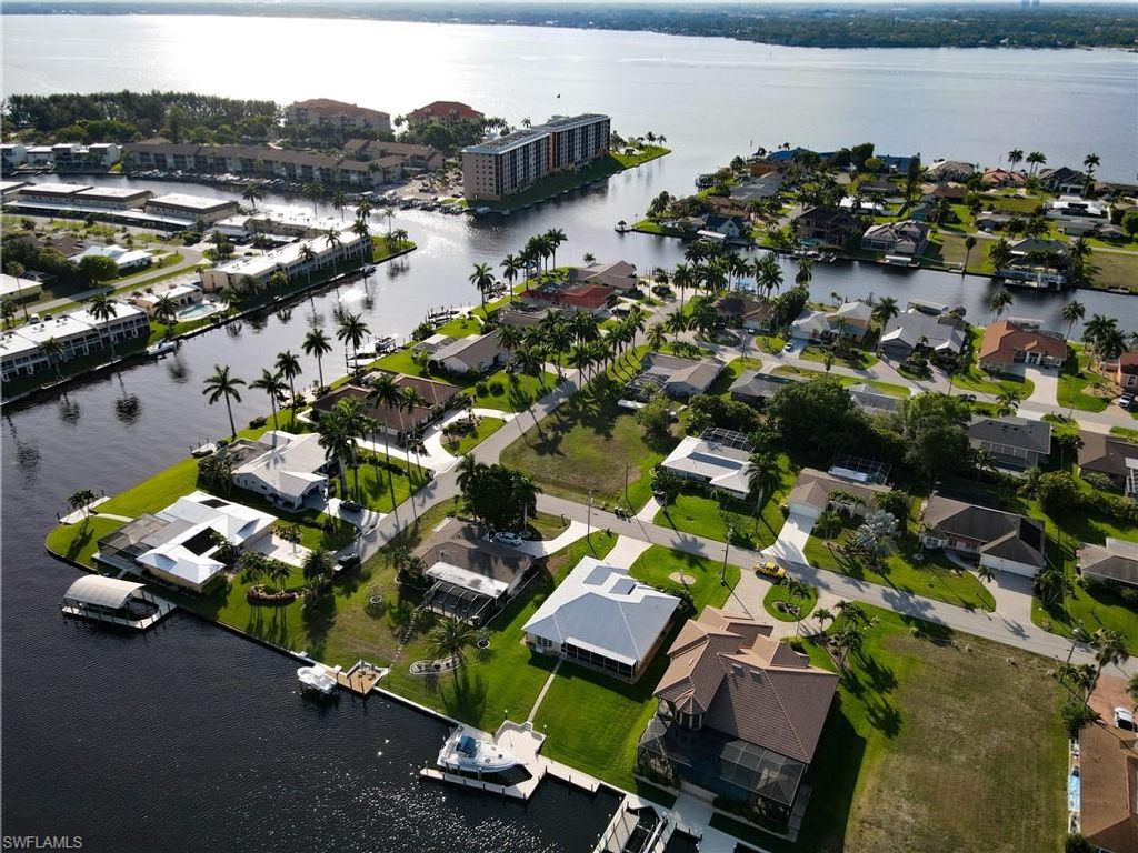 4403 SE 19th AVE, CAPE CORAL, FL 33904 — photo 3