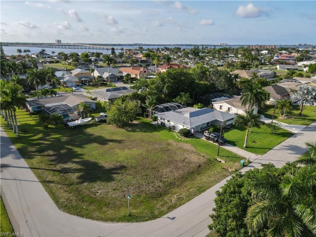 4403 SE 19th AVE, CAPE CORAL, FL 33904 — photo 5