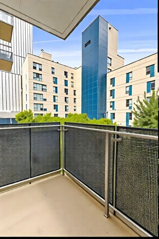 454 W 54TH Street M3, New York City, NY 10019