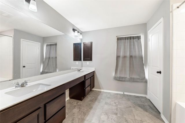 117 Kyndals Meadow CV, Georgetown, TX 78628