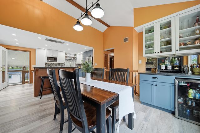 26 Mayflower Drive, Litchfield, NH 03052