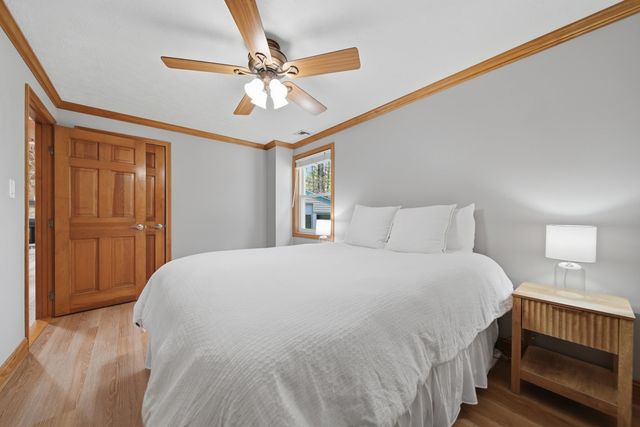 26 Mayflower Drive, Litchfield, NH 03052