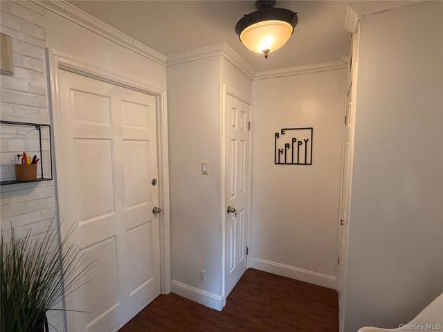6069 80th Avenue, Ridgewood, NY 11385
