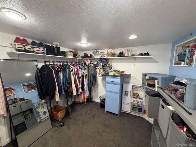 6069 80th Avenue, Ridgewood, NY 11385