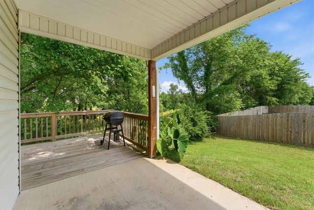 2670 Broken Spoke Lane, Farmington, AR 72730