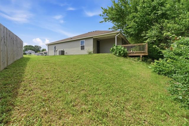 2670 Broken Spoke Lane, Farmington, AR 72730