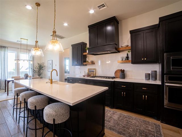 2124 El Cajon Street, Edmond, OK 73034