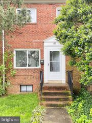 41 E WINDSOR AVE, Alexandria, VA 22301