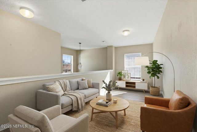 7652 VANDALAY Drive, Jacksonville, FL 32244