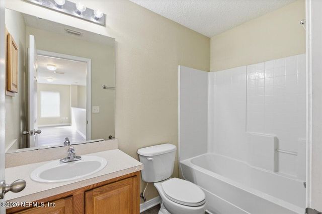 7652 VANDALAY Drive, Jacksonville, FL 32244