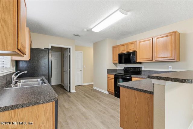 7652 VANDALAY Drive, Jacksonville, FL 32244