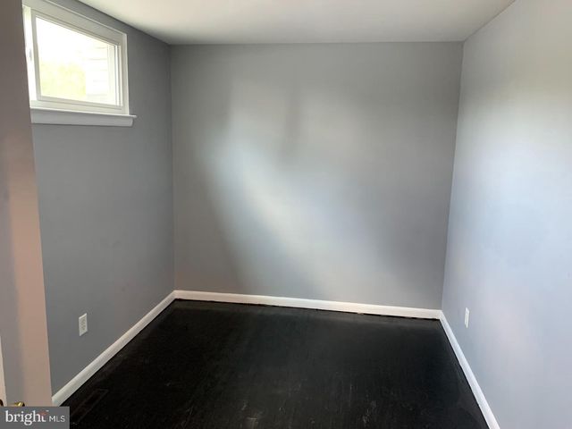 881 WEDGEWOOD DR, Lansdale, PA 19446