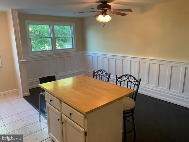 881 WEDGEWOOD DR, Lansdale, PA 19446