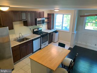 881 WEDGEWOOD DR, Lansdale, PA 19446