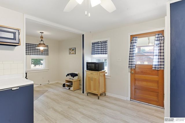 1955 S 11th Street, Omaha, NE 68108