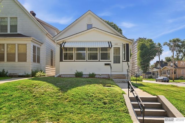 1955 S 11th Street, Omaha, NE 68108