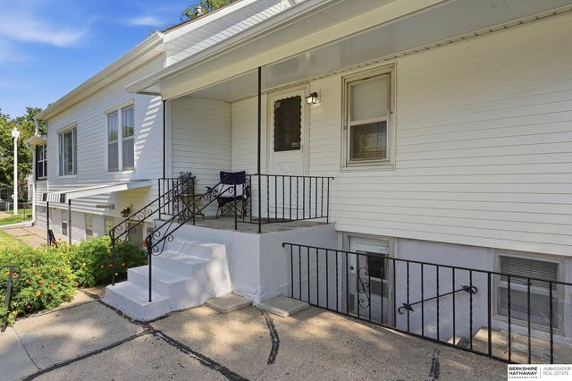 1955 S 11th Street, Omaha, NE 68108
