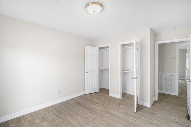 327 Windward Drive, League City, TX 77573